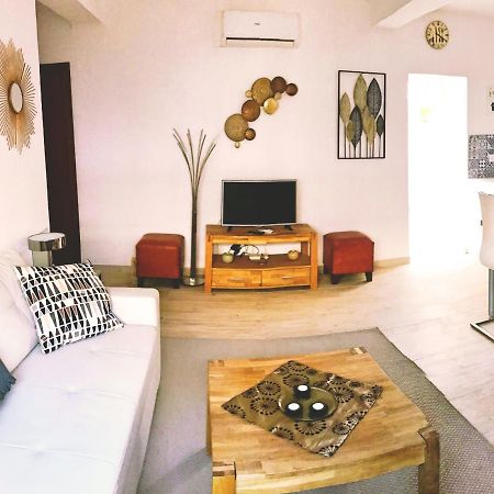 Town House With Patio In Quiet Residential Area 10 Min From Beach Torremolinos Luaran gambar