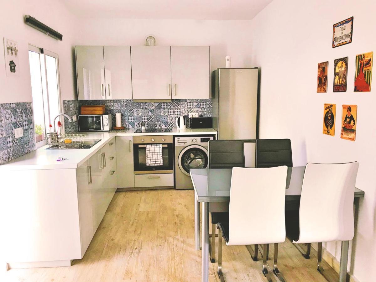 Town House With Patio In Quiet Residential Area 10 Min From Beach Torremolinos Luaran gambar